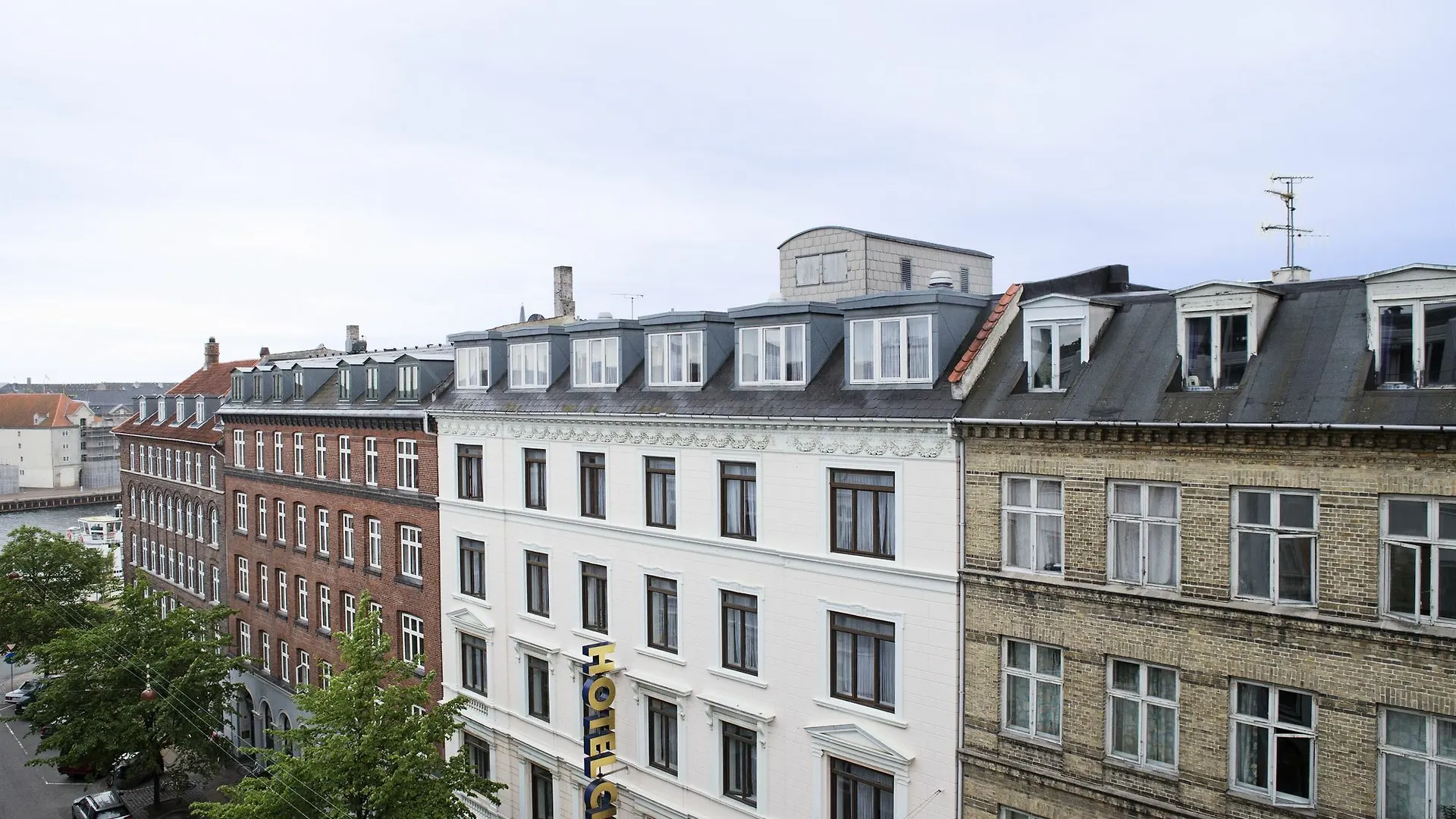 ****  The Huxley Copenhagen, BW Premier Collection Hotel Denmark