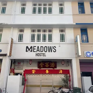 https://meadows-hostel.singapore-best-hotels.net