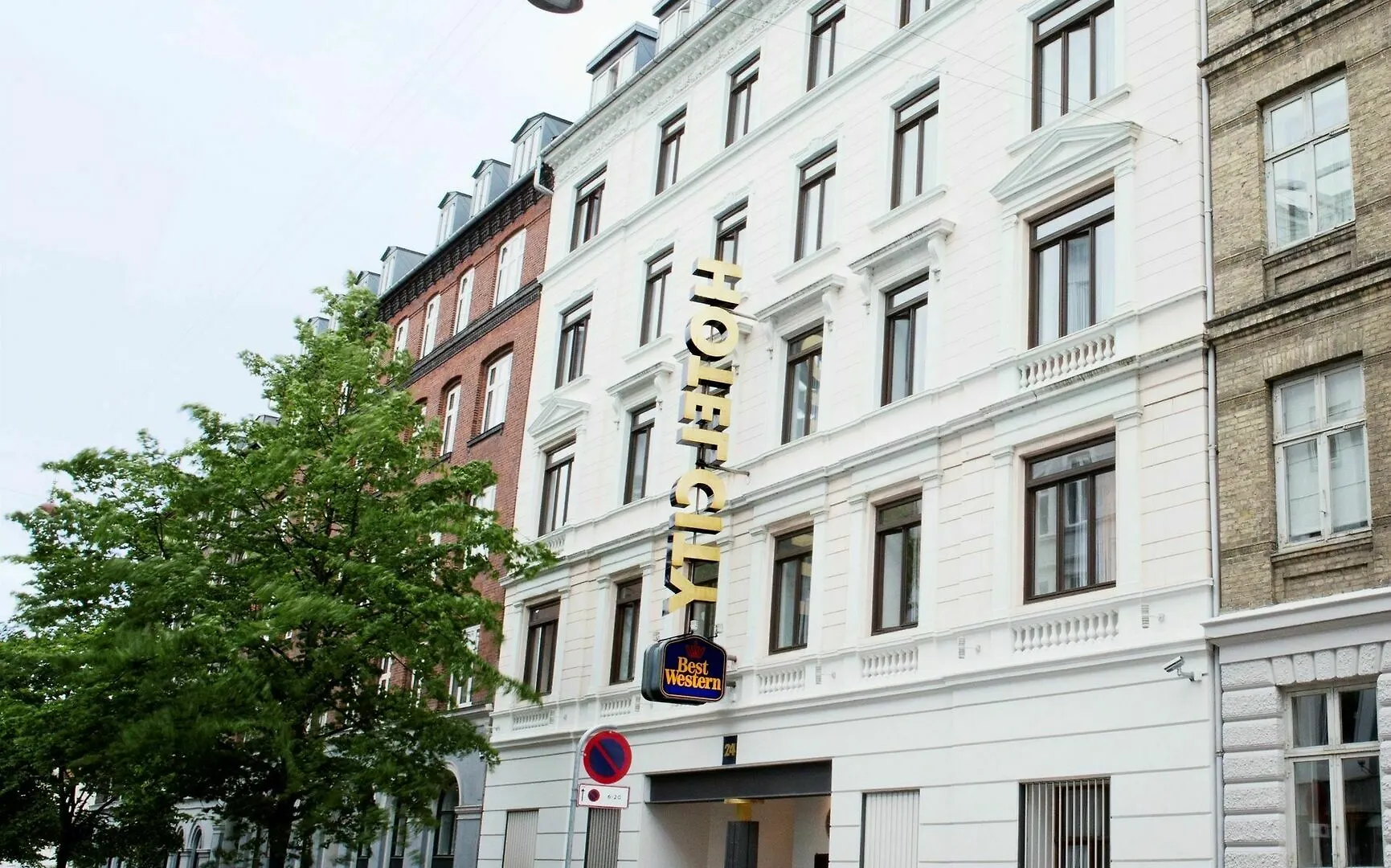 ****  The Huxley Copenhagen, BW Premier Collection Hotel Denmark